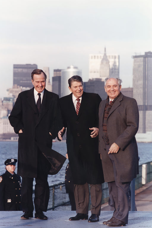 Poster, Many Sizes Available; President Reagan And Vice-President Bush Meeting With General Secretary Gorbachev P2