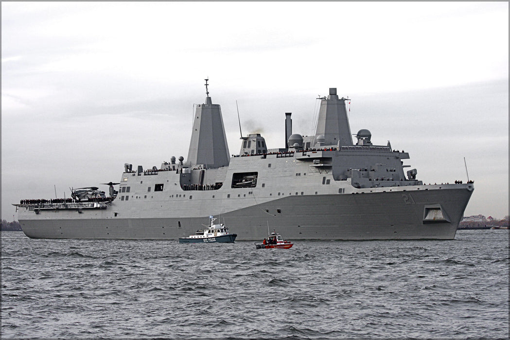 24"x36" Gallery Poster, 3000 USS New York in the Hudson River on Nov 2nd, 2009
