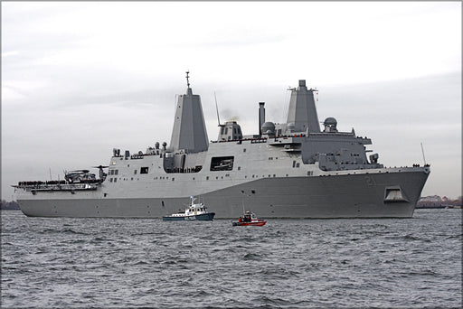 24"x36" Gallery Poster, 3000 USS New York in the Hudson River on Nov 2nd, 2009