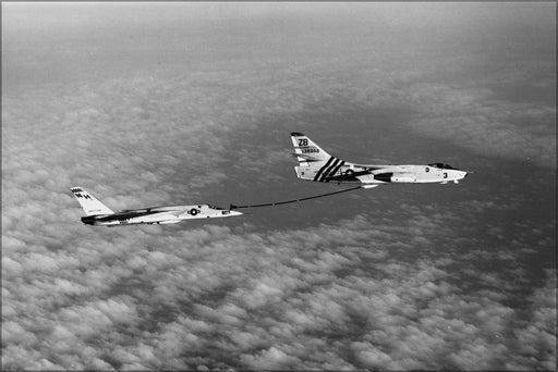 24"x36" Gallery Poster, A-3B Skywarrior (VAH-4) refuels RA-5C Vigilante (RVAH-11) 1968