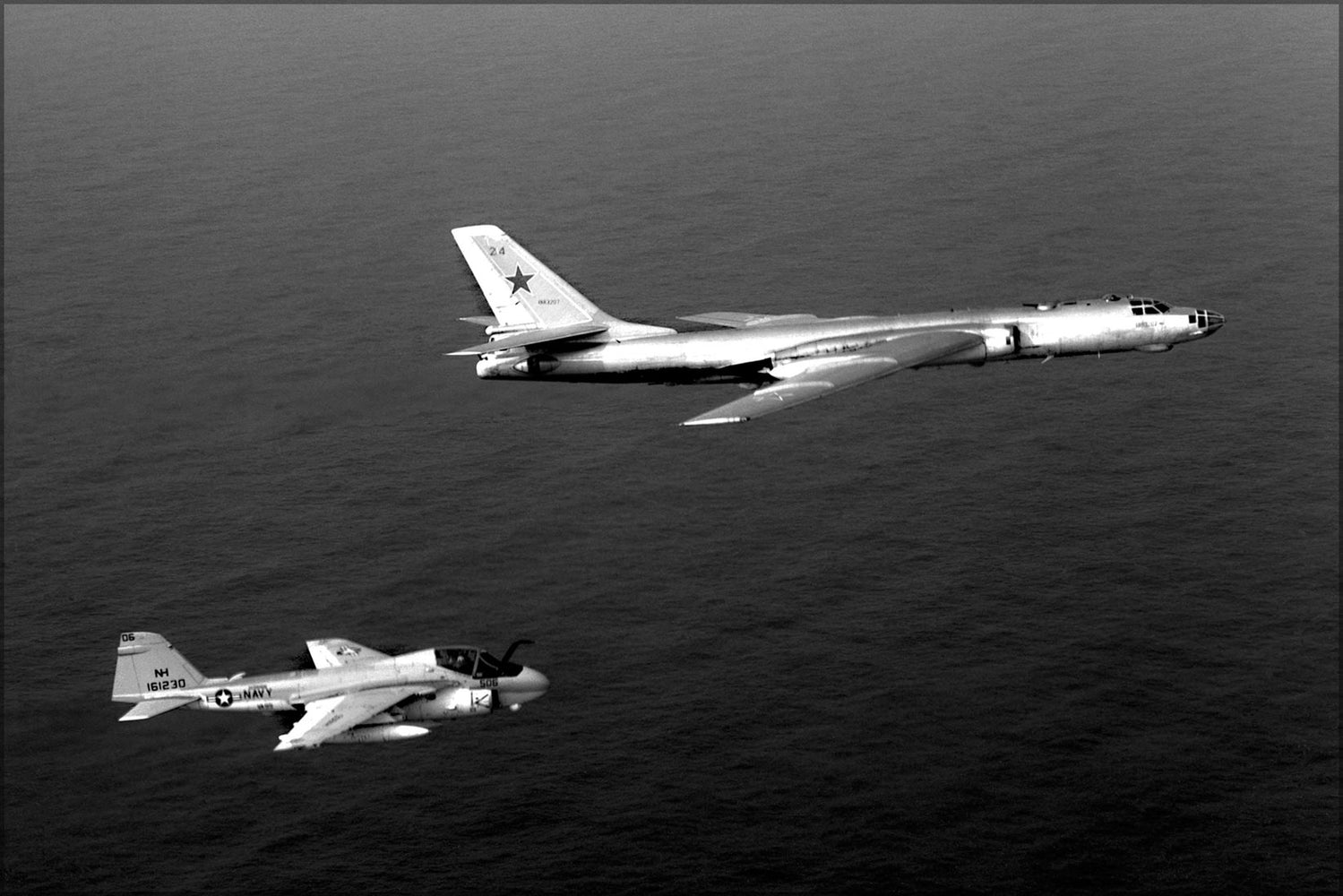 24"x36" Gallery Poster, A 6E VA 95 Tu 16 1982.jpeg_files