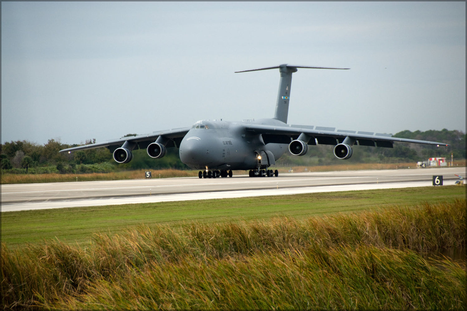24"x36" Gallery Poster, Air Force C-5 galaxy aircraft at space Shuttle Landing Facility