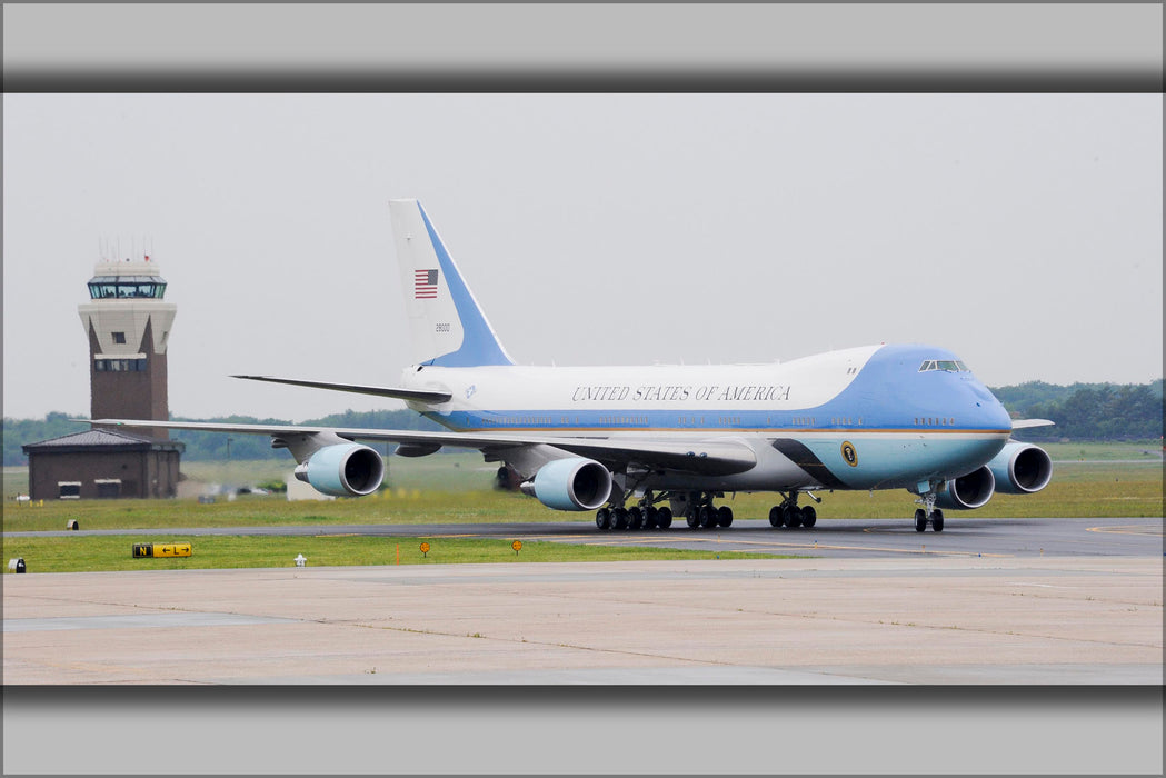 24"x36" Gallery Poster, Air Force One taxis onto McGuire Field at Joint Base McGuire Dix Lakehurst, N.J., May 28, 2013 130528 F XQ265 407