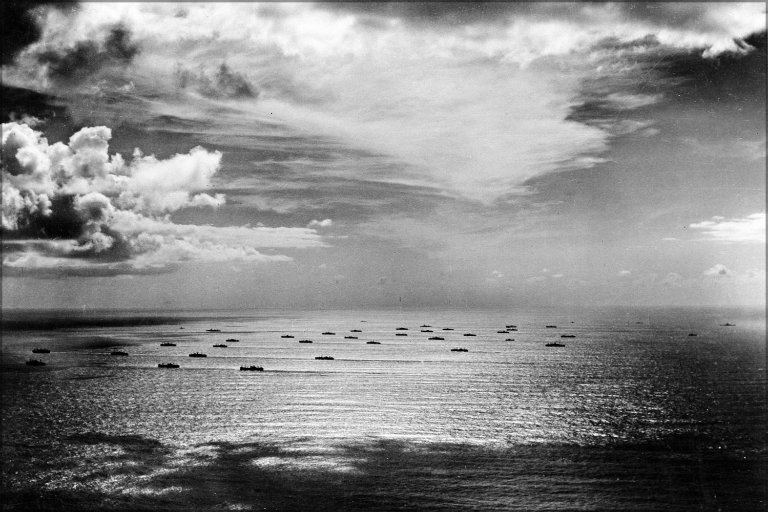 24"x36" Gallery Poster, An Atlantic convoy in 1942