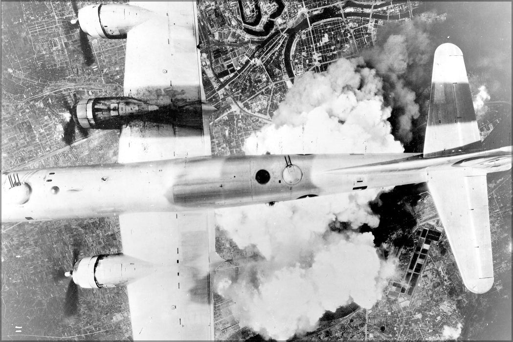 24"x36" Gallery Poster, Boeing B-29A-45-BN Superfortress Osaka, Japan 1945