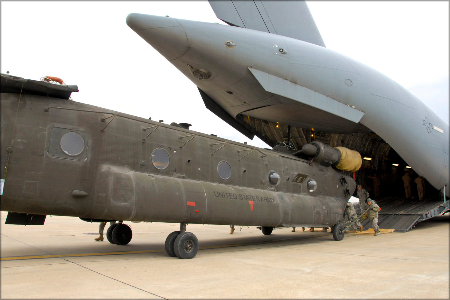 24"x36" Gallery Poster, CH-47 Chinook helicopter Air Force C-17 Globemaster III