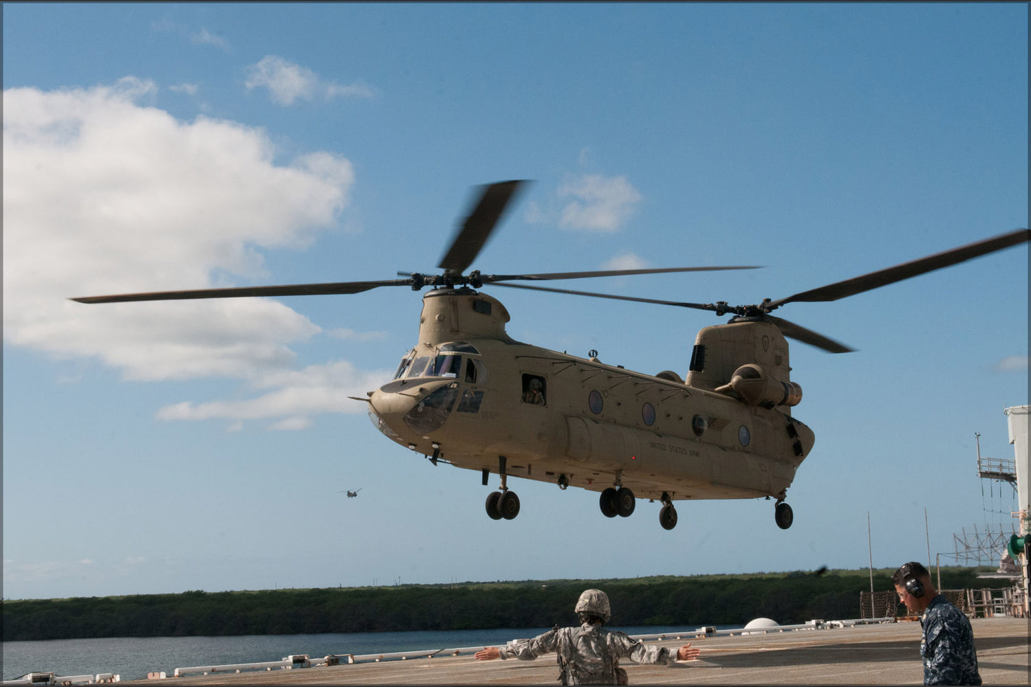 24"x36" Gallery Poster, CH-47 Chinook helicopter lands on deck of Ex-USS Tarawa