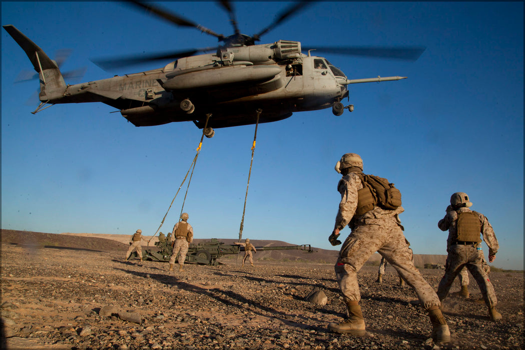 24"x36" Gallery Poster, CH-53E Super Stallion Helicopter Support Team