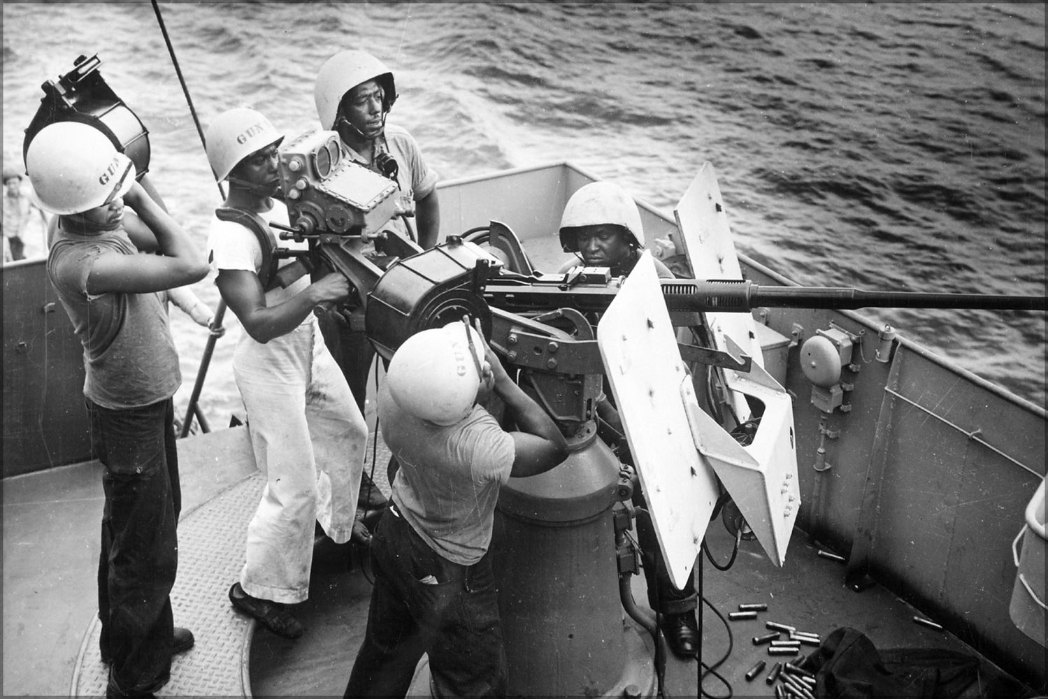24"x36" Gallery Poster, Coast Guardsmen man a 20mm AA gun 1941-1945