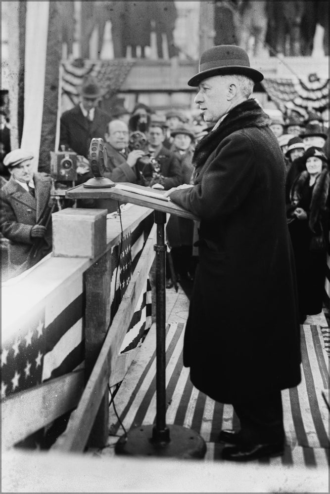 24"x36" Gallery Poster, Governor Al Smith speaking before a crowd 1920s