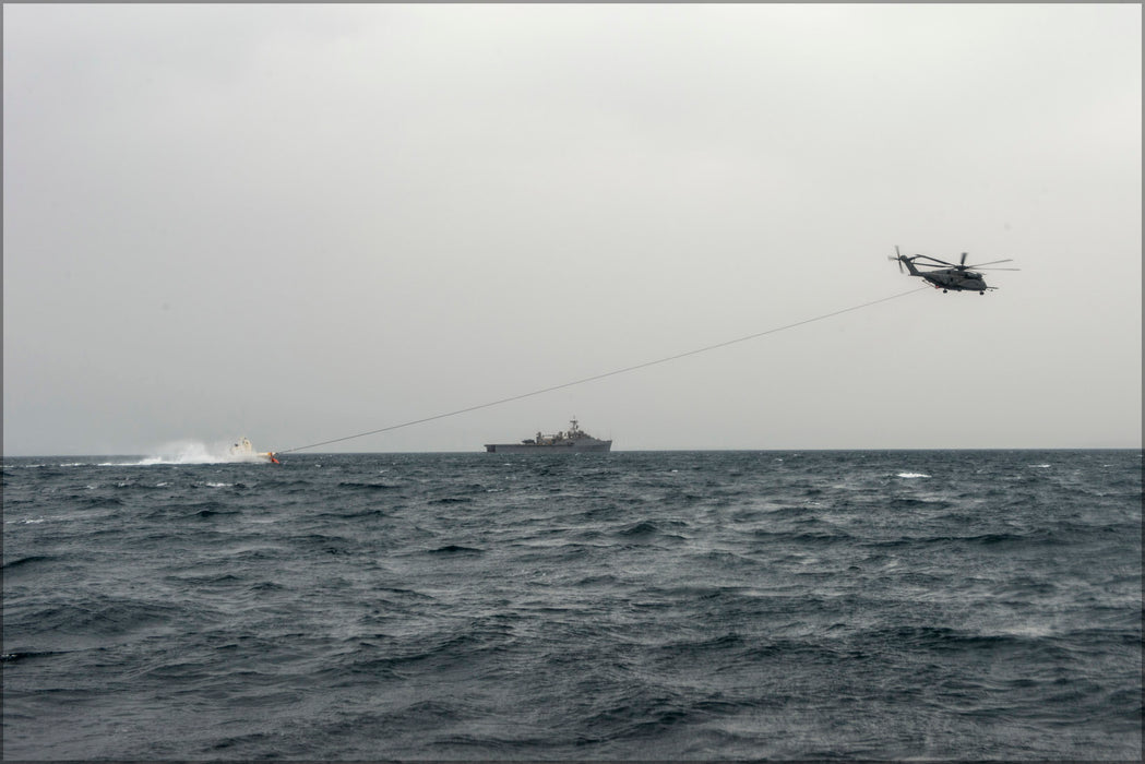 24"x36" Gallery Poster, Sikorsky MH-53E Sea Dragon sweeps mines off uss ponce