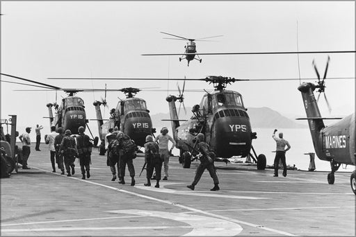 24"x36" Gallery Poster, USMC Sikorsky UH-34D Seahorse helicopters vietnam war 1965