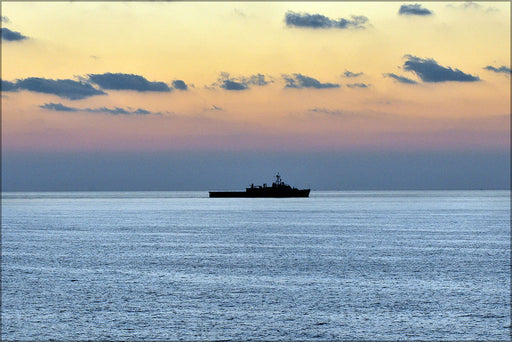24"x36" Gallery Poster, USS Ponce (LPD 15) 2009 off the coast of Egypt