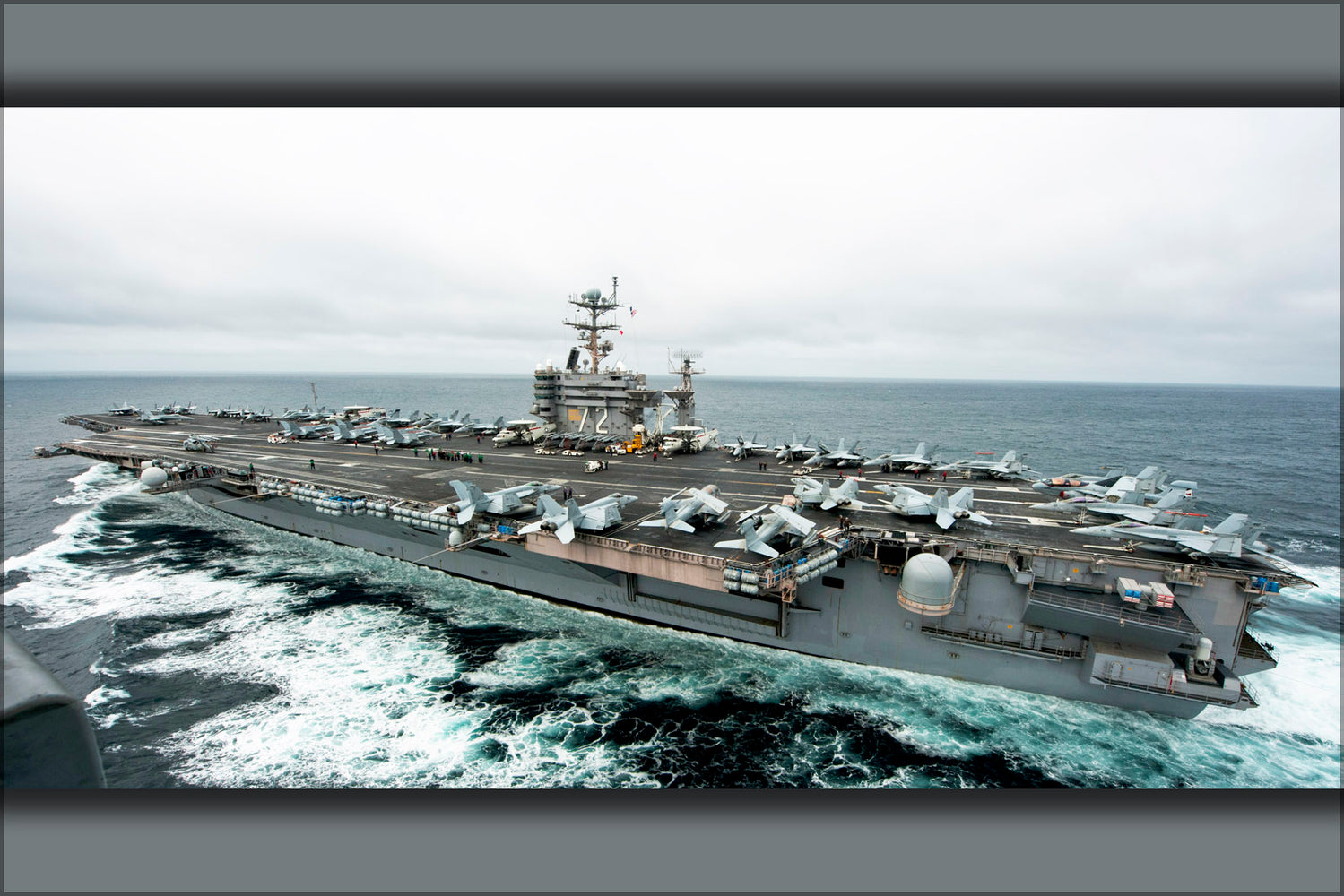 24"x36" Gallery Poster, aircraft carrier USS Abraham Lincoln (CVN 72) Pacific Ocean p4