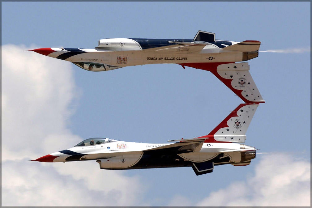 Poster, Many Sizes Available; F-16 Fighting Falcon U.S. Air Force Thunderbirds