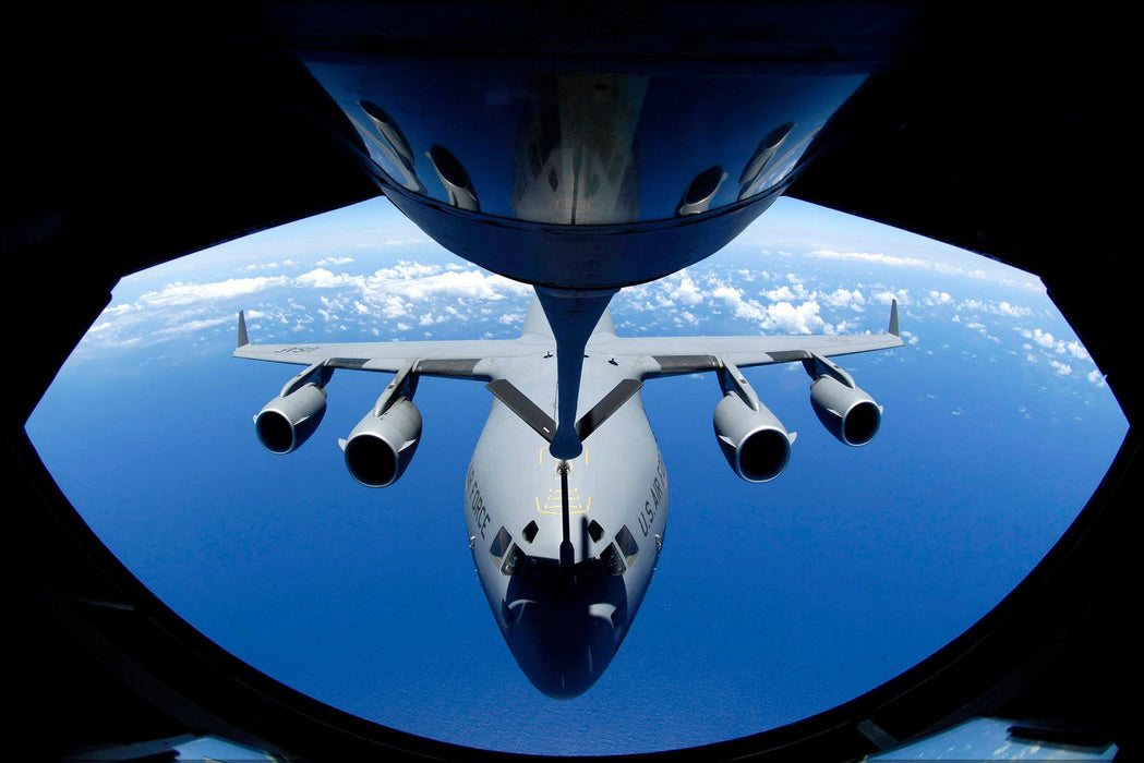 Poster, Many Sizes Available; C-17 Globemaster Iii Refuling By Boeing Kc-135 Stratotanker (Check Other)