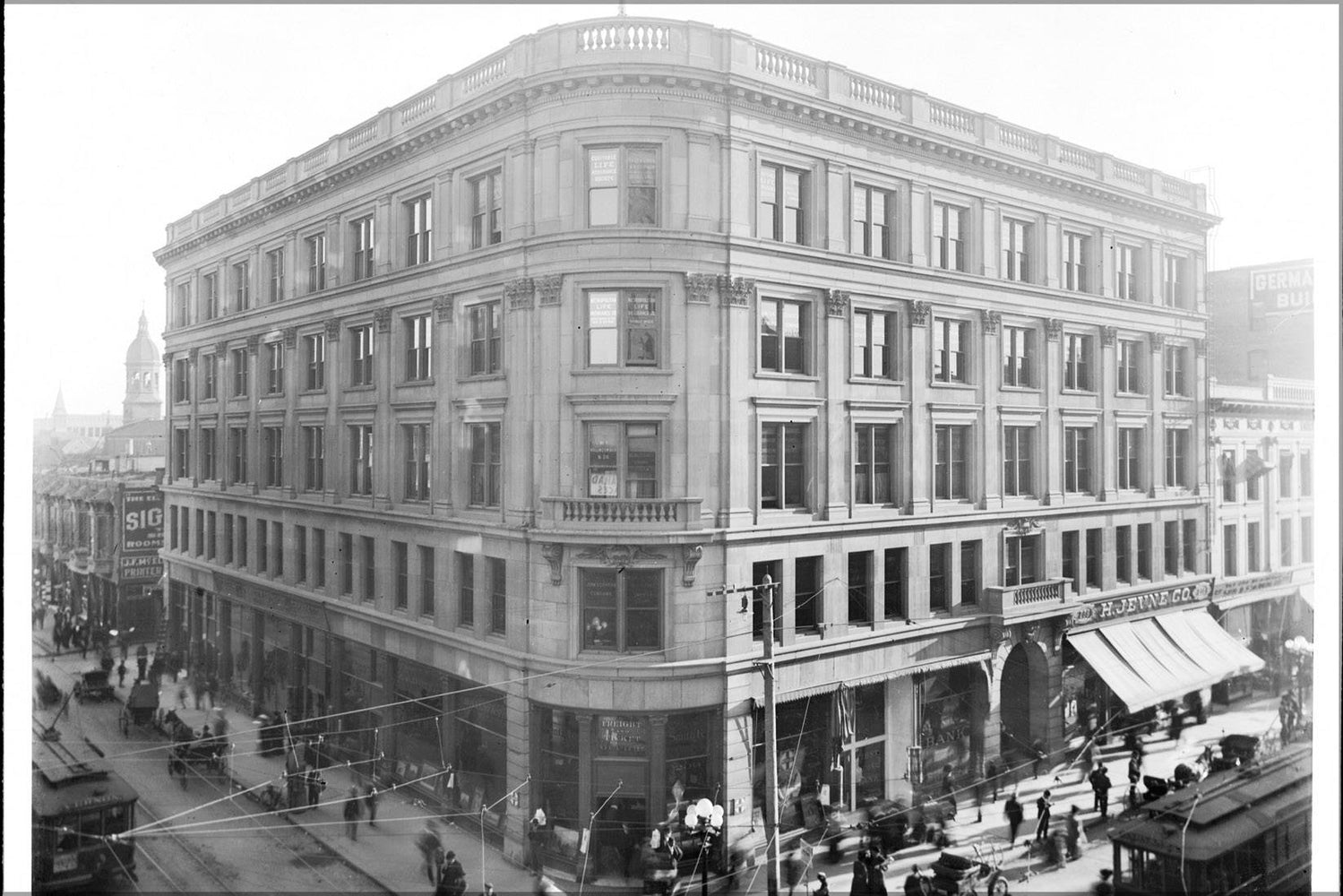 Poster, Many Sizes Available; Exterior View Of The Wilcox Building On The Southeast Corner Of Spring Street And 2Nd Street, Ca.1905 (Chs-512