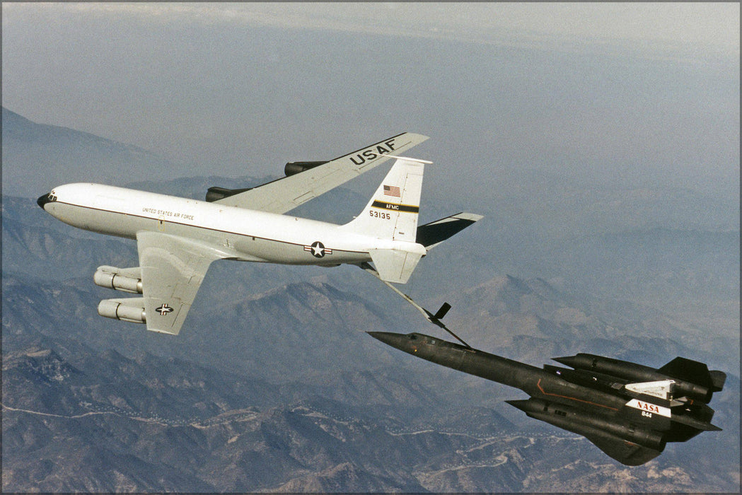 Poster, Many Sizes Available; Nasa Sr-71 Blackbird Refuels From Kc-135 Stratotanker