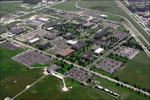 Poster, Many Sizes Available; Aerial View Of The Johnson Space Center Gpn 2000 001112