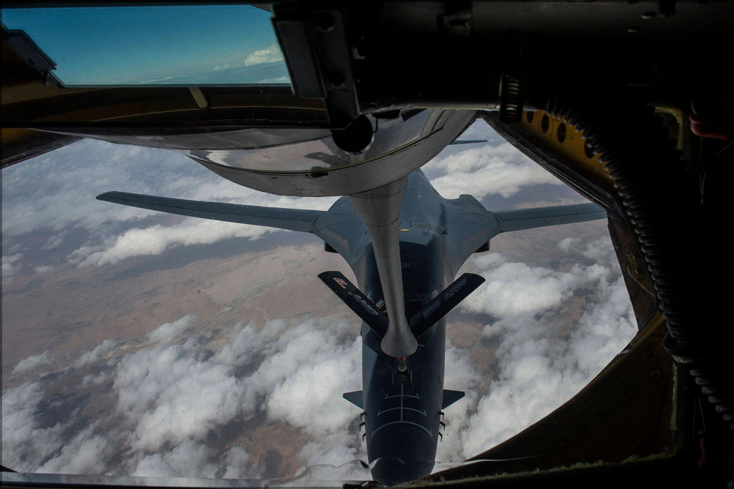 Poster, Many Sizes Available; 34Th Ebs B 1B Refuels Over Syria 150210 F Mg591 165