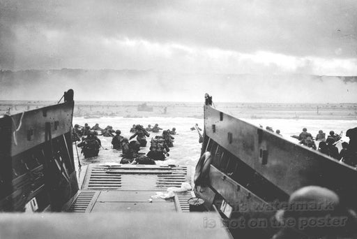Poster, Many Sizes Available; Us Army Troops At Omaha Beach Invasion Of Normandy 6 June 1944