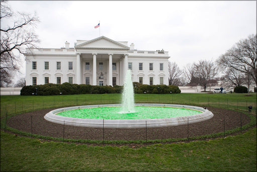 Poster, Many Sizes Available; Green Fountain At White House On St Patricks Day, 2009