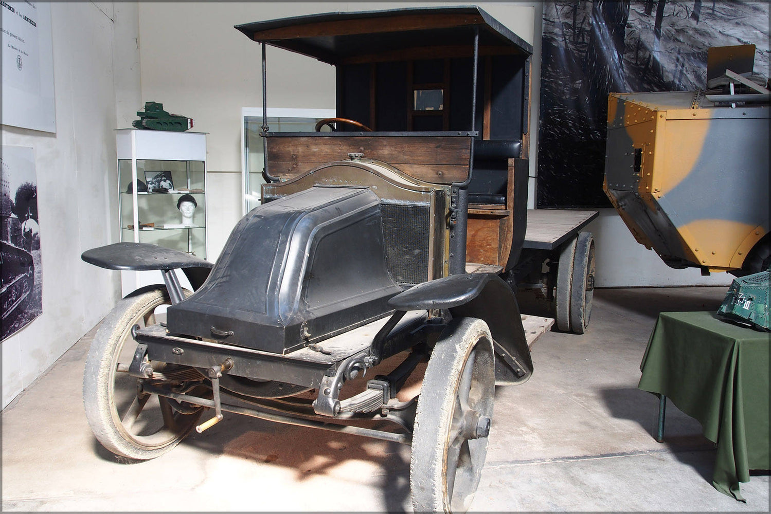 Poster, Many Sizes Available; 1917 Camion Renault, Tanks In The Musee Des Blindes, France, Pic 2