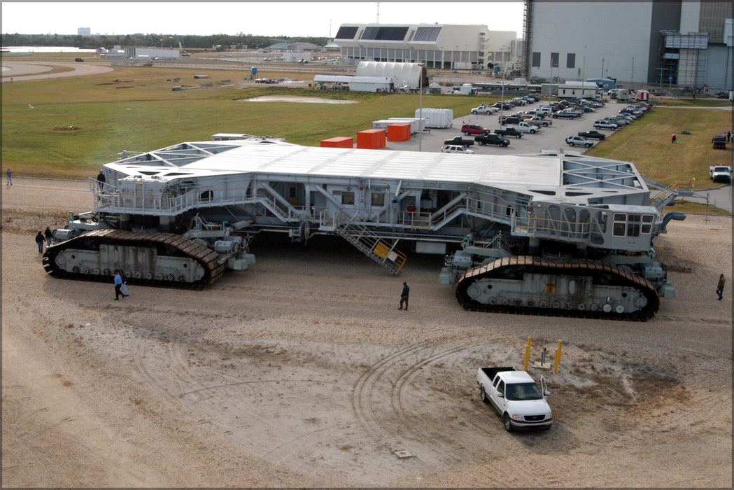 24"x36" Gallery Poster, space shuttle Crawler-transporter No.2 (Franz)